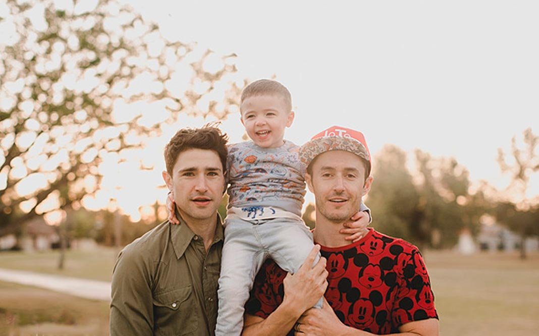 nhung-cap-doi-dong-tinh-hot-nhat-mang-xa-hoi-khien-nhieu-nguoi-vo-tim