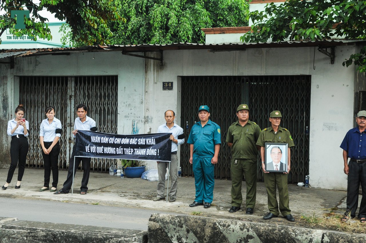 nhung-hinh-anh-an-tuong-trong-le-quoc-tang-cuu-thu-tuong-phan-van-khai