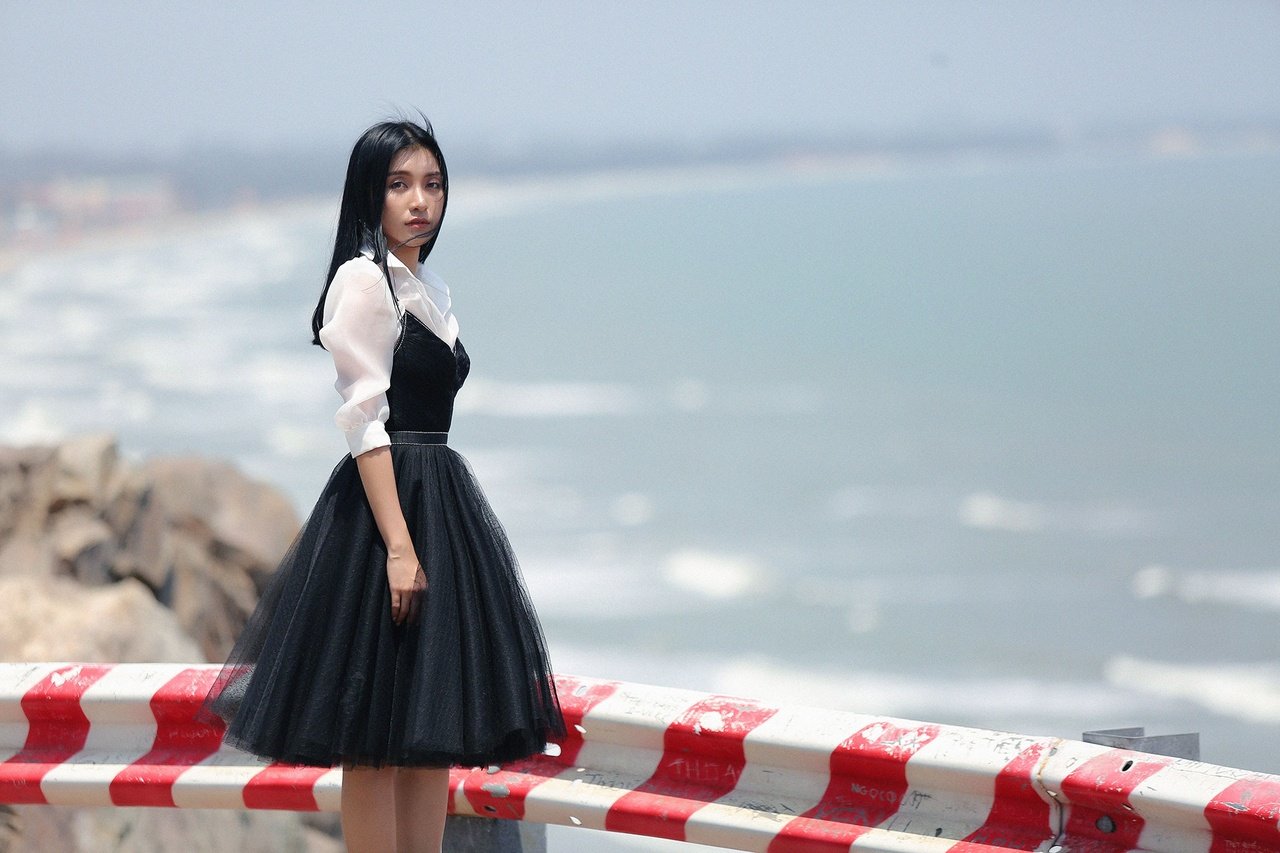 tieu-chau-nhu-quynh-he-lo-moi-tinh-tay-ba-giua-tam-bao-gay-soc-voi-hinh-anh-tao-bao