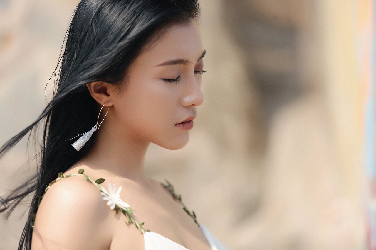 tieu-chau-nhu-quynh-he-lo-moi-tinh-tay-ba-giua-tam-bao-gay-soc-voi-hinh-anh-tao-bao