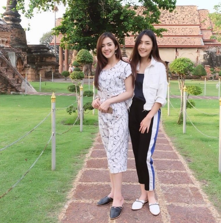 Cặp đồng tính nữ Thái Lan chưa bao giờ hết hot vì đã đẹp là phải đẹp cả đôi