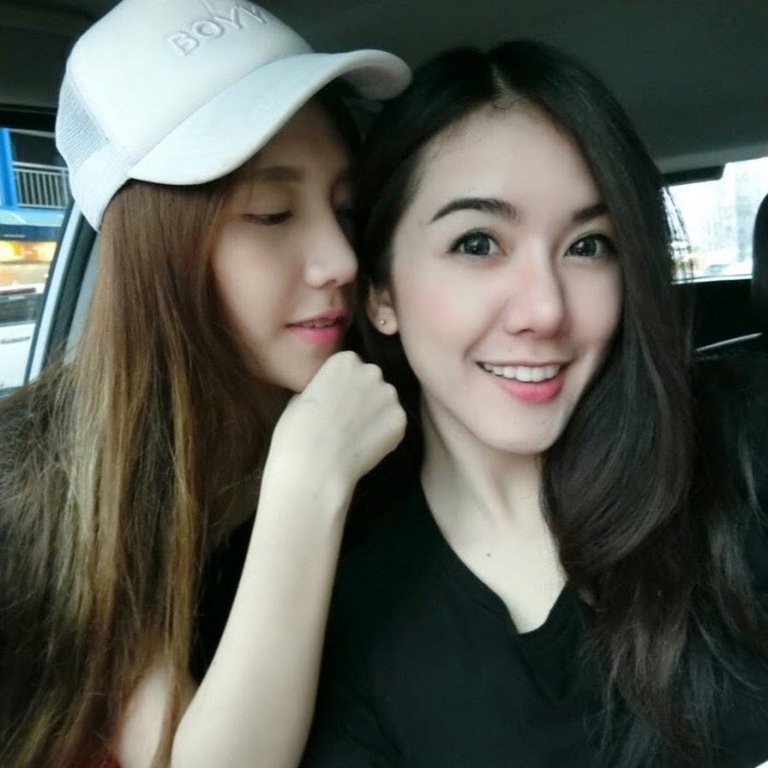 Cặp đồng tính nữ Thái Lan chưa bao giờ hết hot vì đã đẹp là phải đẹp cả đôi