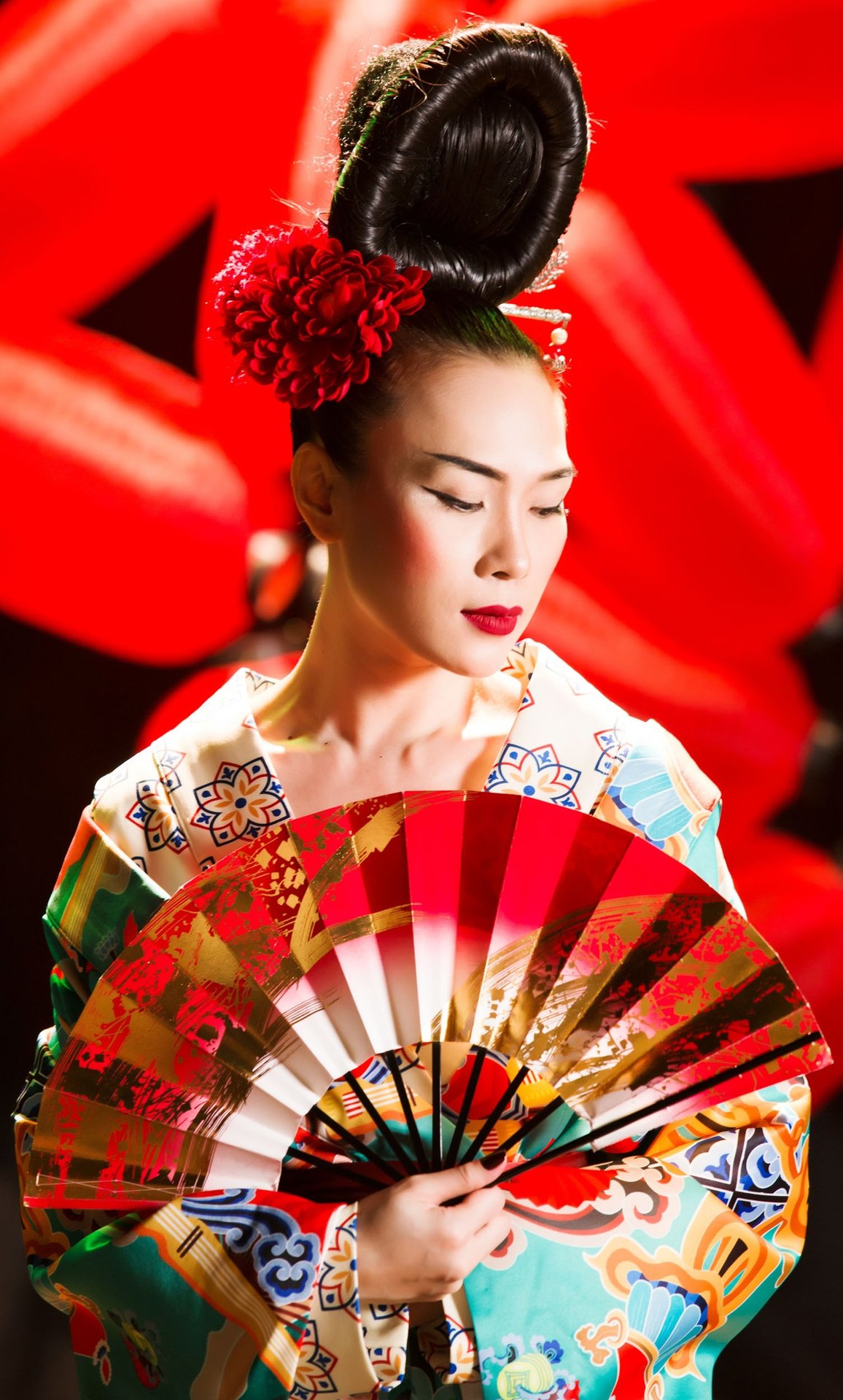 lo-guong-mat-moc-khong-son-phan-my-tam-van-khien-fans-soc-vi-qua-dep