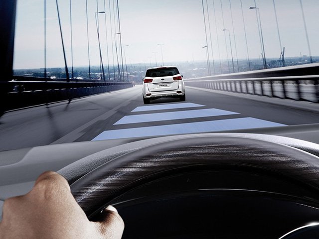 Kia giới thiệu Carnival phiên bản nâng cấp