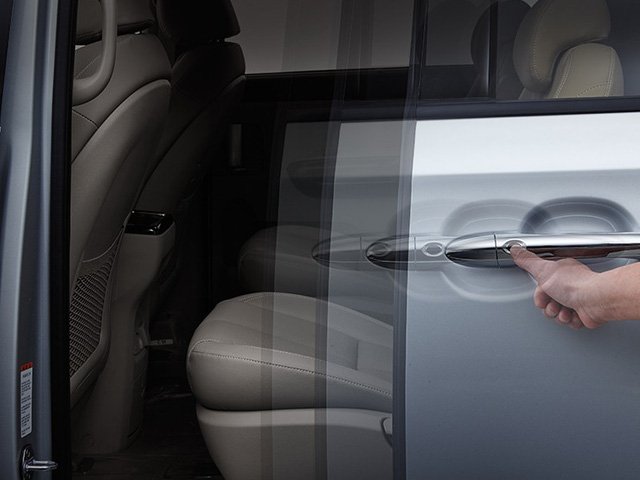 Kia giới thiệu Carnival phiên bản nâng cấp