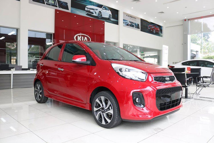 gia-xe-oto-hom-nay-283-kia-ngung-ban-mot-dong-san-pham