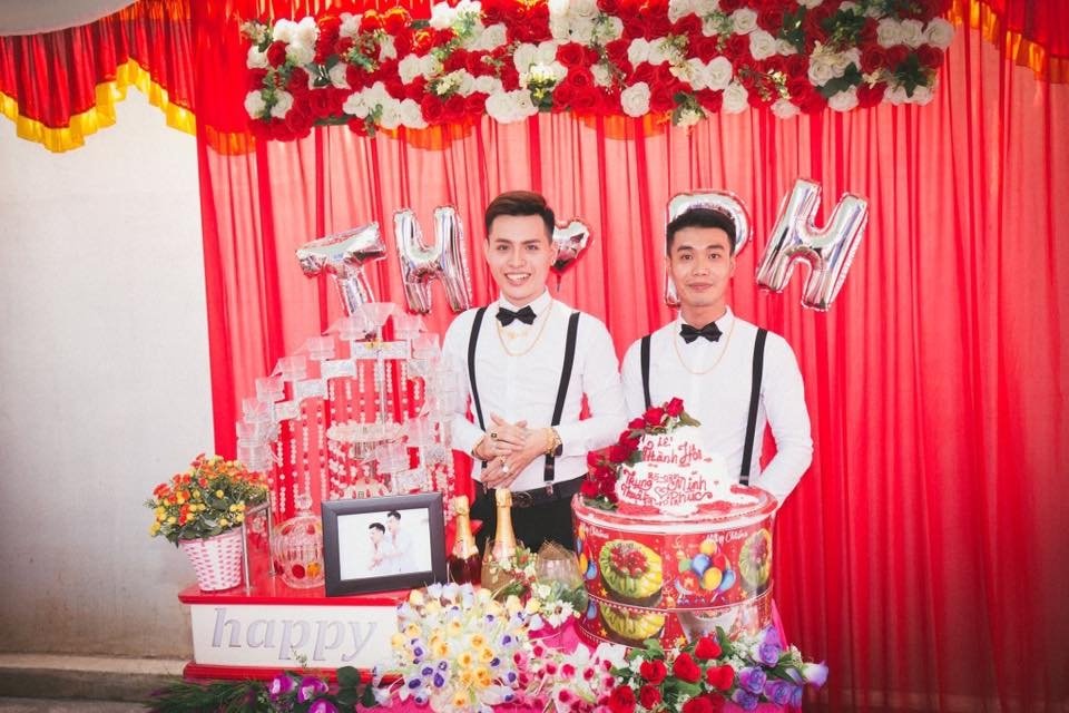 nhung-dam-cuoi-dep-nhu-mo-cua-cac-cap-doi-dong-tinh-gay-sot-thoi-gian-gan-day