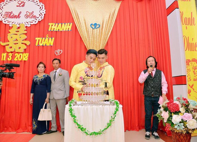 nhung-dam-cuoi-dep-nhu-mo-cua-cac-cap-doi-dong-tinh-gay-sot-thoi-gian-gan-day