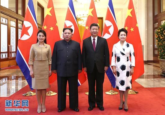 ong-kim-jong-un-gap-tap-can-binh-nhung-hinh-anh-hiem-hoi