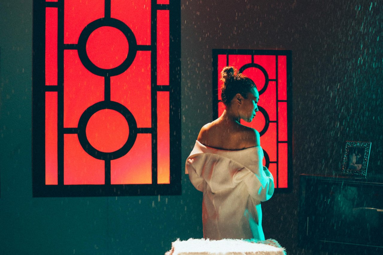 showbiz-24h-hoa-hau-huong-giang-hoa-nu-than-slim-v-ra-mat-ban-nhac-thoa-man-nhat-su-nghiep