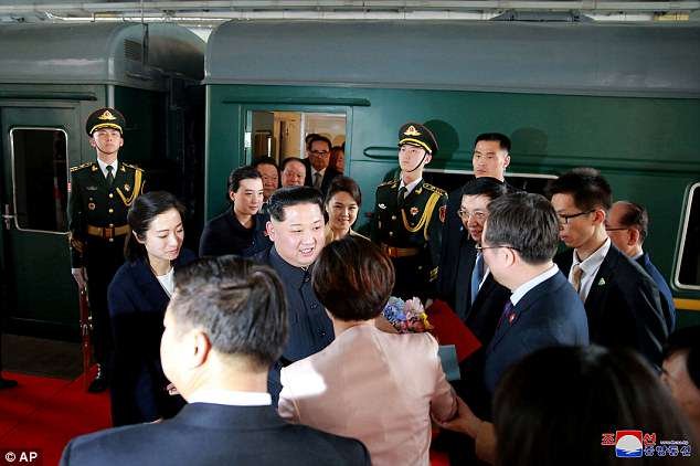 doan-tau-chang-khac-gi-khong-luc-mot-cua-ong-kim-jong-un-co-gi-dac-biet
