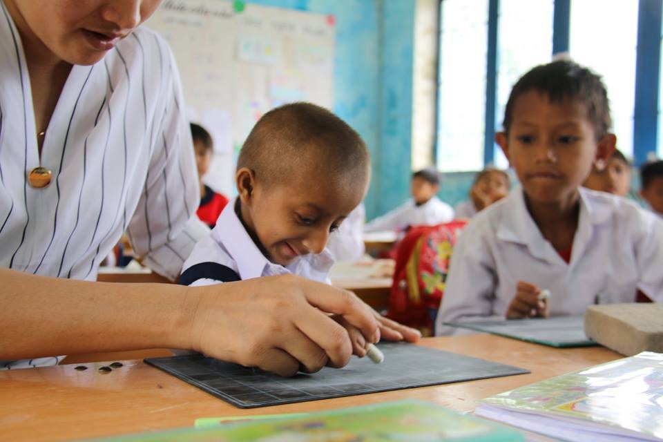 Gặp lại cậu học trò tý hon Đinh Văn K'Rể