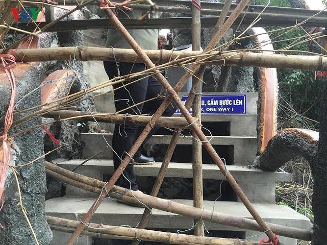 Cận cảnh tháo dỡ công trình 