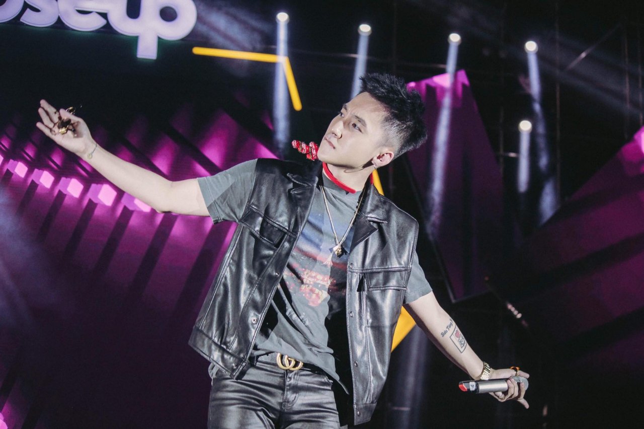 fans-mon-moi-doi-cho-son-tung-m-tp-oi-mau-chong-ra-sieu-pham-moi-di-thoi