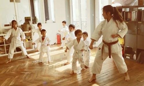Người Việt trẻ ở Pháp níu giữ thế hệ thứ hai với nguồn cội