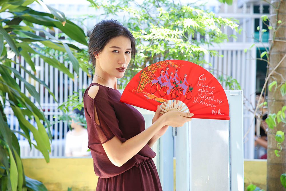 trang-tran-hoan-dam-cuoi-de-tham-gia-yeu-em-bat-chap-thich-thu-khi-duoc-bat-nat-mr-dam-hoai-lam