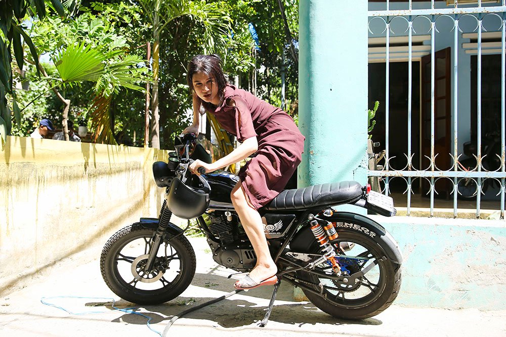 trang-tran-hoan-dam-cuoi-de-tham-gia-yeu-em-bat-chap-thich-thu-khi-duoc-bat-nat-mr-dam-hoai-lam