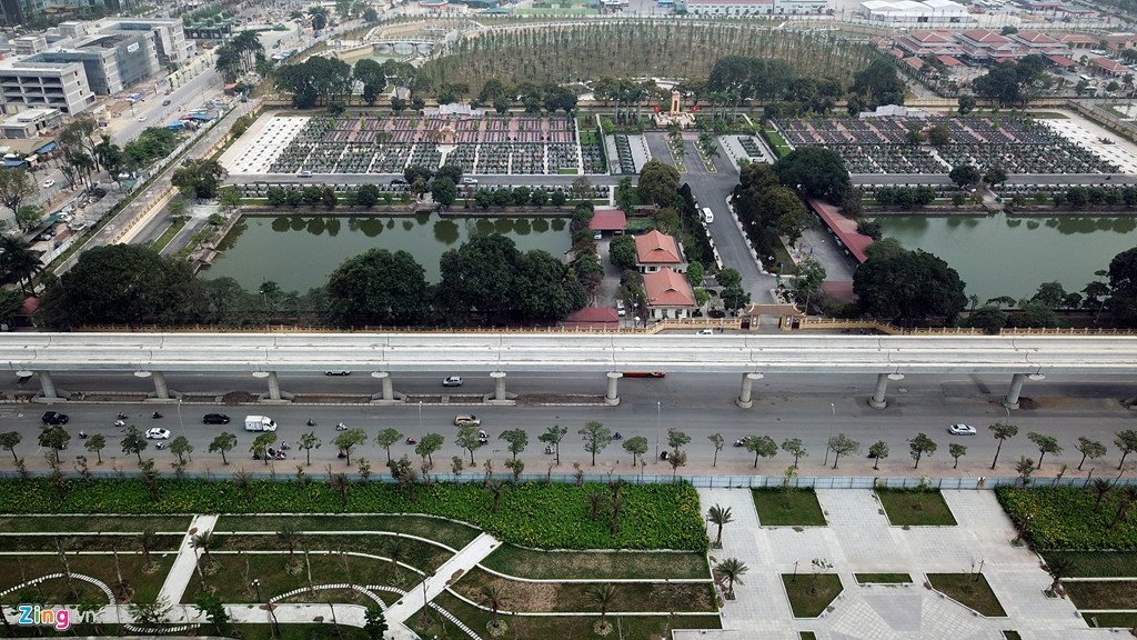 Cảnh quan mới lạ hai bên tuyến metro đầu tiên của Hà Nội