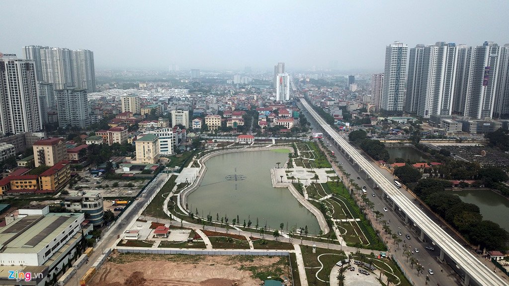 Cảnh quan mới lạ hai bên tuyến metro đầu tiên của Hà Nội