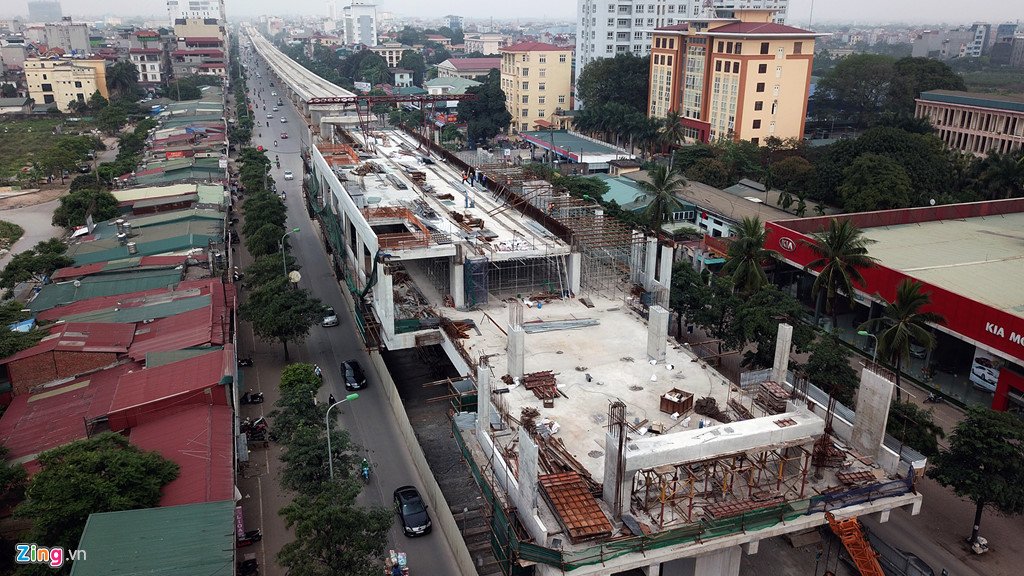 Cảnh quan mới lạ hai bên tuyến metro đầu tiên của Hà Nội