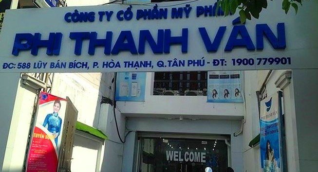 phi-thanh-van-la-ai-va-tai-sao-kem-va-sua-trang-da-cua-phi-thanh-van-bi-dinh-chi-luu-hanh