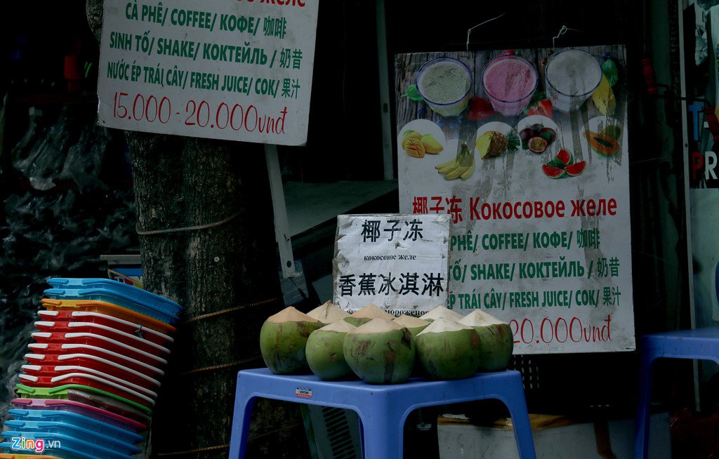 'Đến Nha Trang mà ngỡ như đang ở phố Tàu, nước Nga'