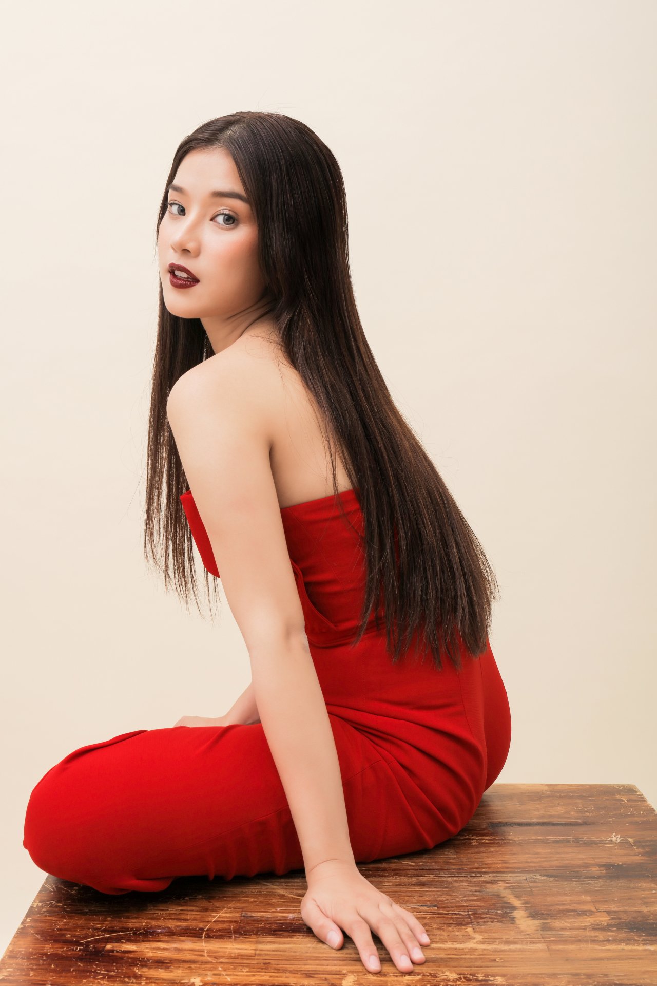 lot-xac-hoan-toan-trong-bo-anh-tao-bao-hoang-yen-chibi-khang-dinh-da-den-luc-toi-truong-thanh