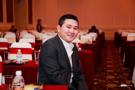 nguyen-hoai-nam-la-ai