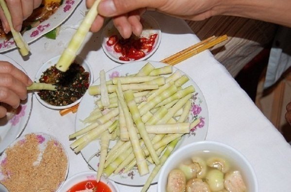 ve-nghe-an-nen-mua-gi-lam-qua