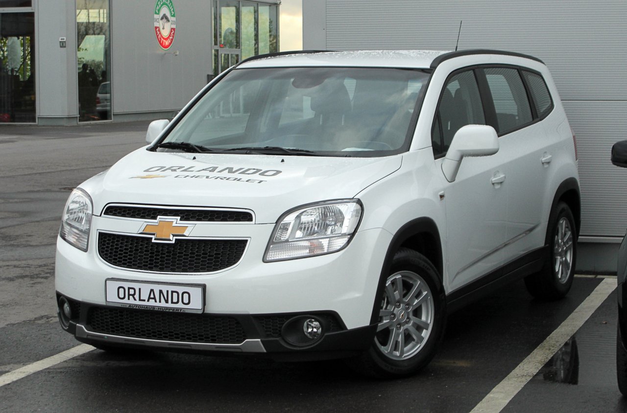 gia-xe-oto-hom-nay-64-chevrolet-tiep-tuc-thay-doi-muc-giam