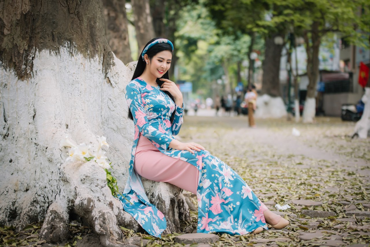 hoa-hau-do-my-linh-tro-thanh-nang-tho-thang-4-cua-hoa-hau-ngoc-han