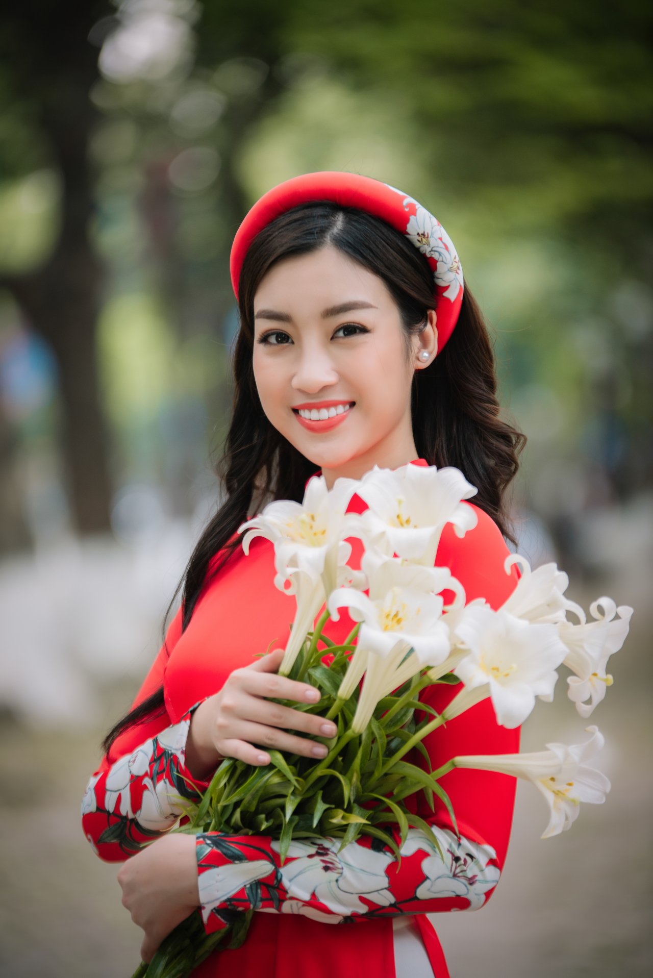 hoa-hau-do-my-linh-tro-thanh-nang-tho-thang-4-cua-hoa-hau-ngoc-han