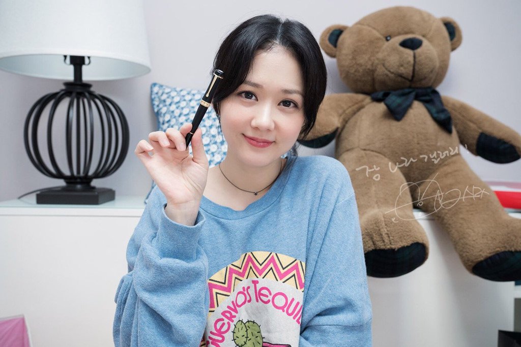 Jang Nara: Sao nữ Hàn Quốc U40 tuổi trẻ như 20 và vẫn ế