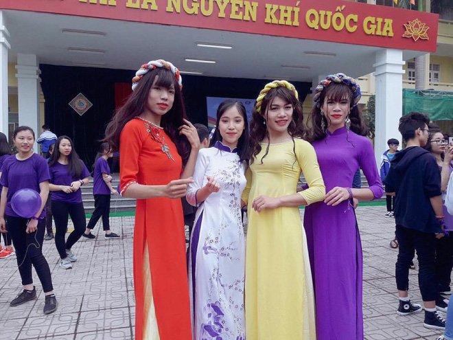 Nam sinh đi giày cao gót 15 cm trên phố và những lời trêu ghẹo khiếm nhã - Ảnh 3.