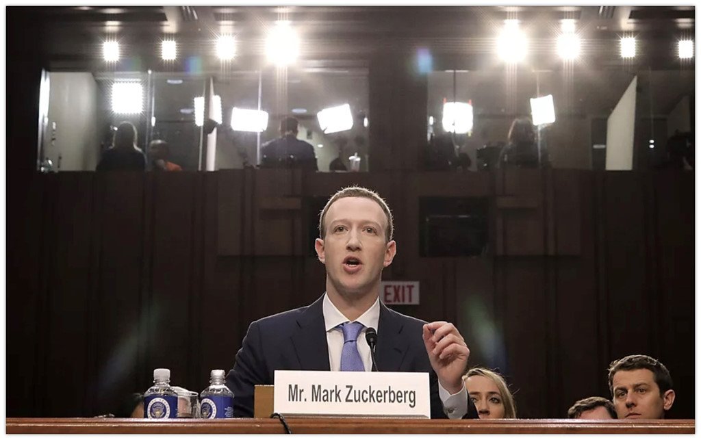 Mark Zuckerberg điều trần: Facebook cân nhắc thu phí người dùng