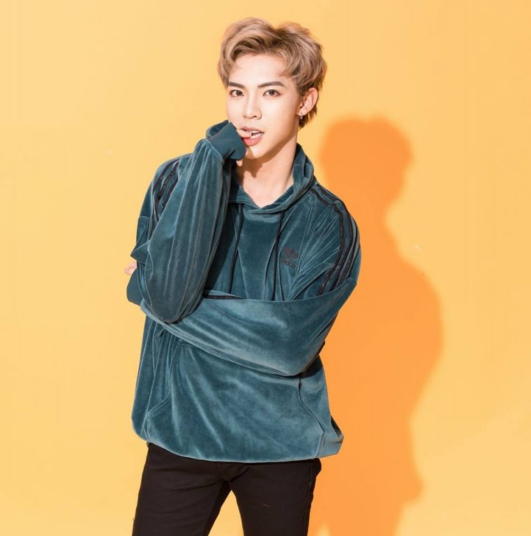 erik-bat-tay-mr-siro-tung-ban-ballad-cham-day-noi-dau-hua-hen-gay-bao-hon-ca-em-gai-mua