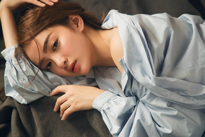 Kaity Nguyễn tung bộ ảnh nồng nàn và gợi cảm tuổi 19