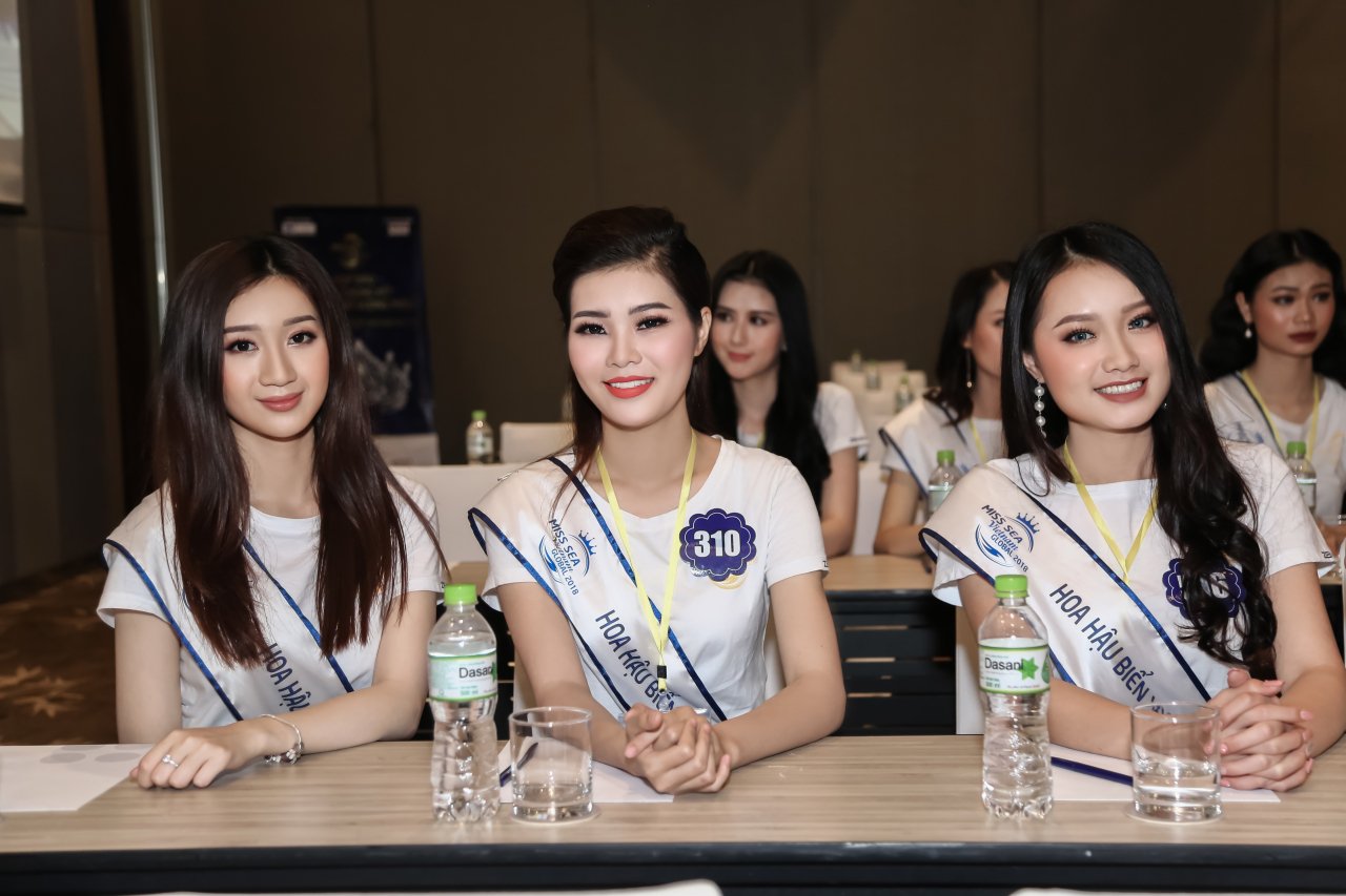 lo-dien-vuong-mien-khung-tri-gia-gan-2-ti-dong-cua-hoa-hau-bien-viet-nam-toan-cau