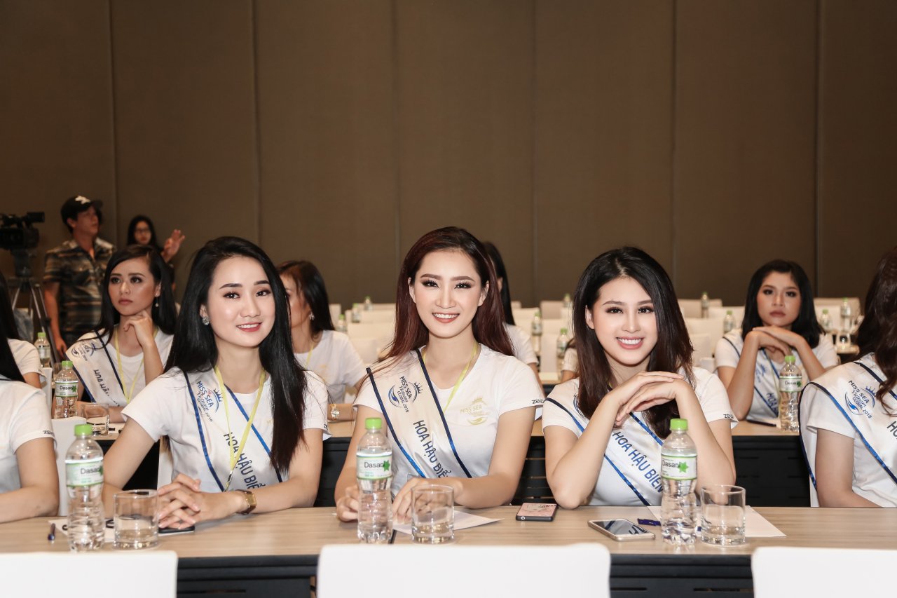 lo-dien-vuong-mien-khung-tri-gia-gan-2-ti-dong-cua-hoa-hau-bien-viet-nam-toan-cau
