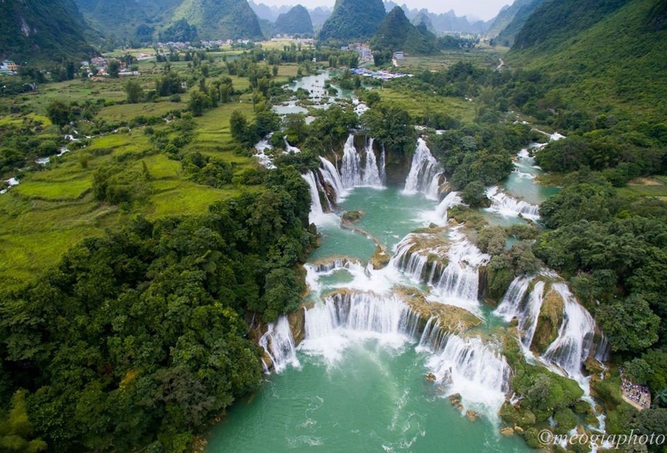 Vẻ đẹp hùng vĩ của Non Nước Cao Bằng - Công viên địa chất Toàn cầu