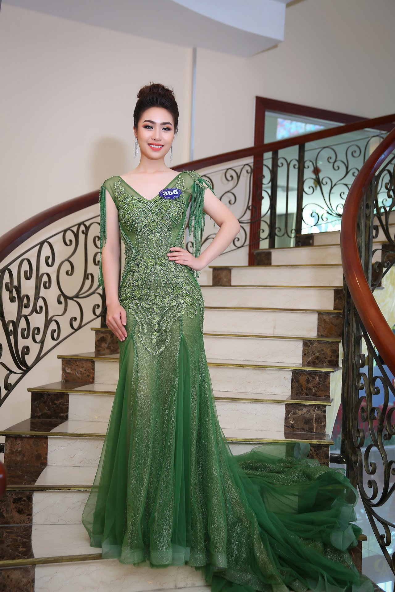 diem-danh-6-ung-vien-sang-gia-hoa-hau-bien-viet-nam-toan-cau-ai-se-la-nguoi-dang-quang