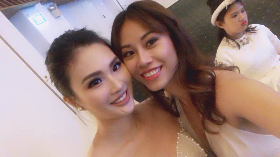top-10-hoa-hau-hoan-vu-viet-nam-hoang-nhu-ngoc-len-xe-hoa-cu-dan-mang-ngo-ngang-va-tiec-nuoi