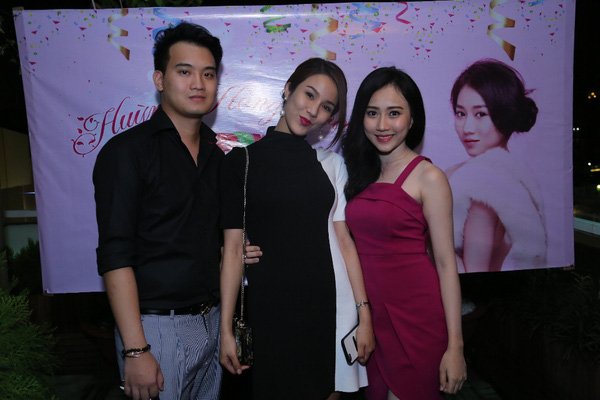 vi-hon-phu-dien-trai-giau-co-cua-diep-lam-anh-la-ai