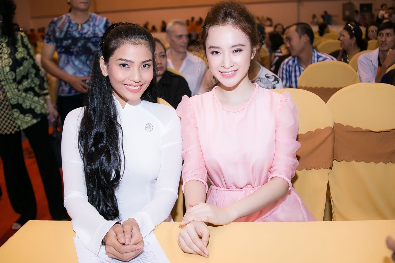 angela-phuong-trinh-la-ai-va-nhung-scandal-bien-angela-phuong-trinh-thanh-gai-hu