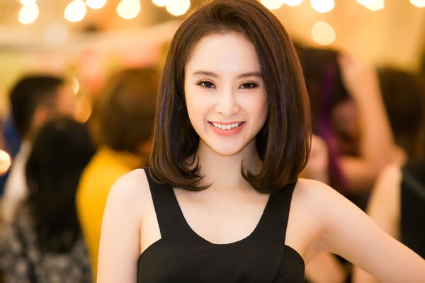 angela-phuong-trinh-la-ai-va-nhung-scandal-bien-angela-phuong-trinh-thanh-gai-hu
