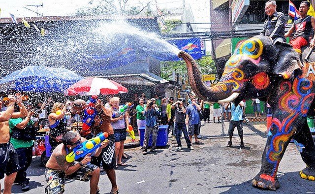 songkran-la-gi-va-nhung-con-so-dau-long-moi-mua-le-hoi-te-nuoc-qua-di