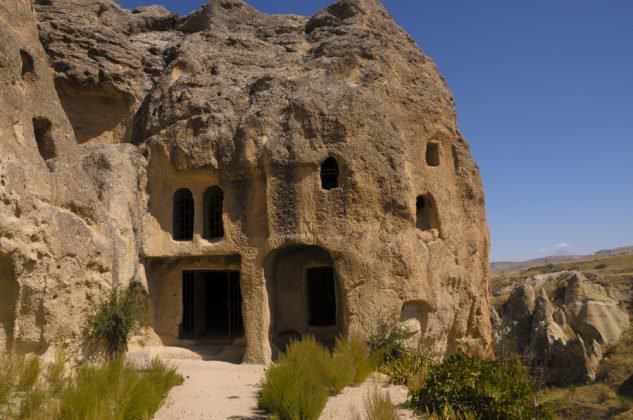 cappadocia-thanh-dia-trong-hang-da