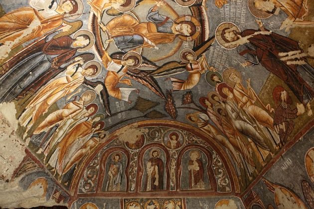 cappadocia-thanh-dia-trong-hang-da