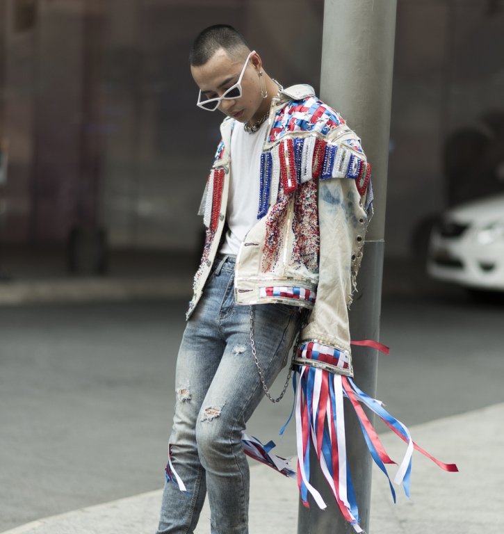 hoa-hau-hhen-nie-chiem-song-hoan-toan-tai-su-kien-the-best-street-style