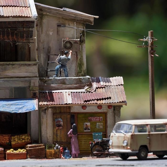 ca-the-gioi-boc-choc-thu-be-lai-vua-bang-mot-mo-hinh-diorama